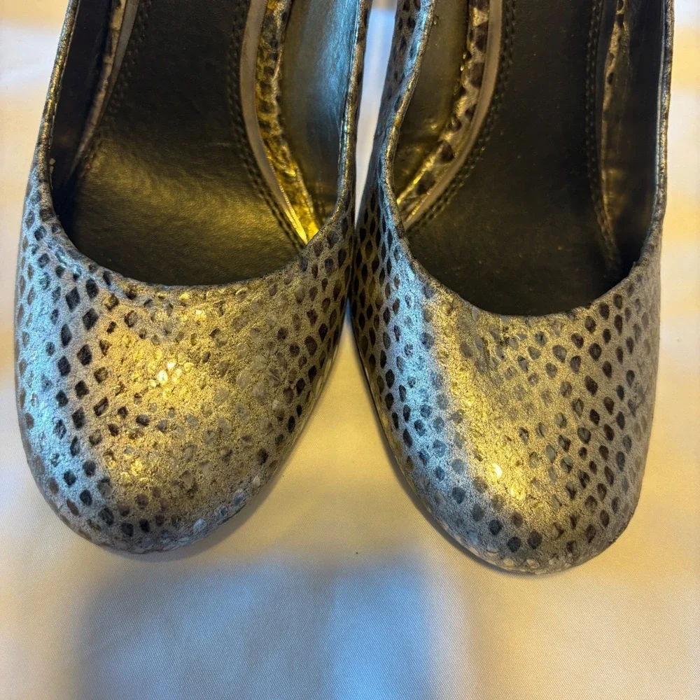 Jessica Simpson JS-Evangeline Silver Snakeskin Round almondToe‎ Pumps Heels 8.5